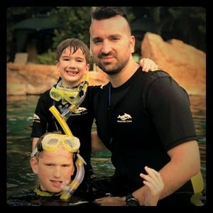 Meet your Posher, Beau